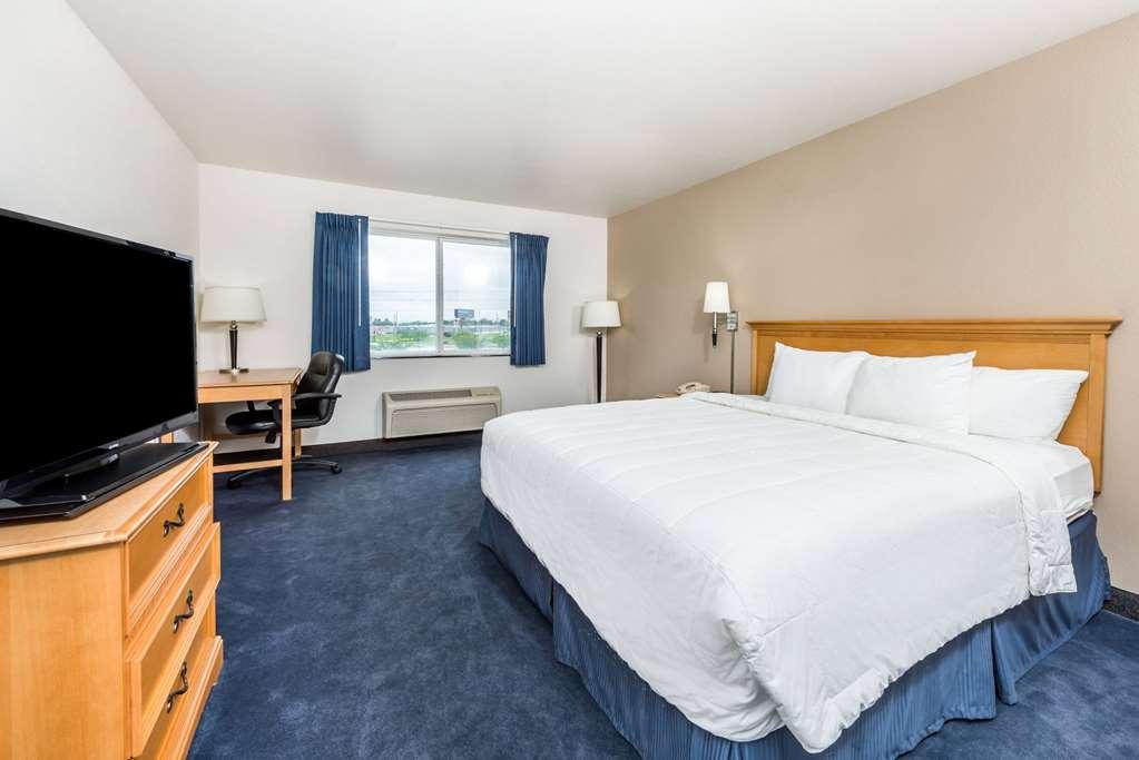 Baymont By Wyndham Indianapolis Northeast Hotel Phòng bức ảnh